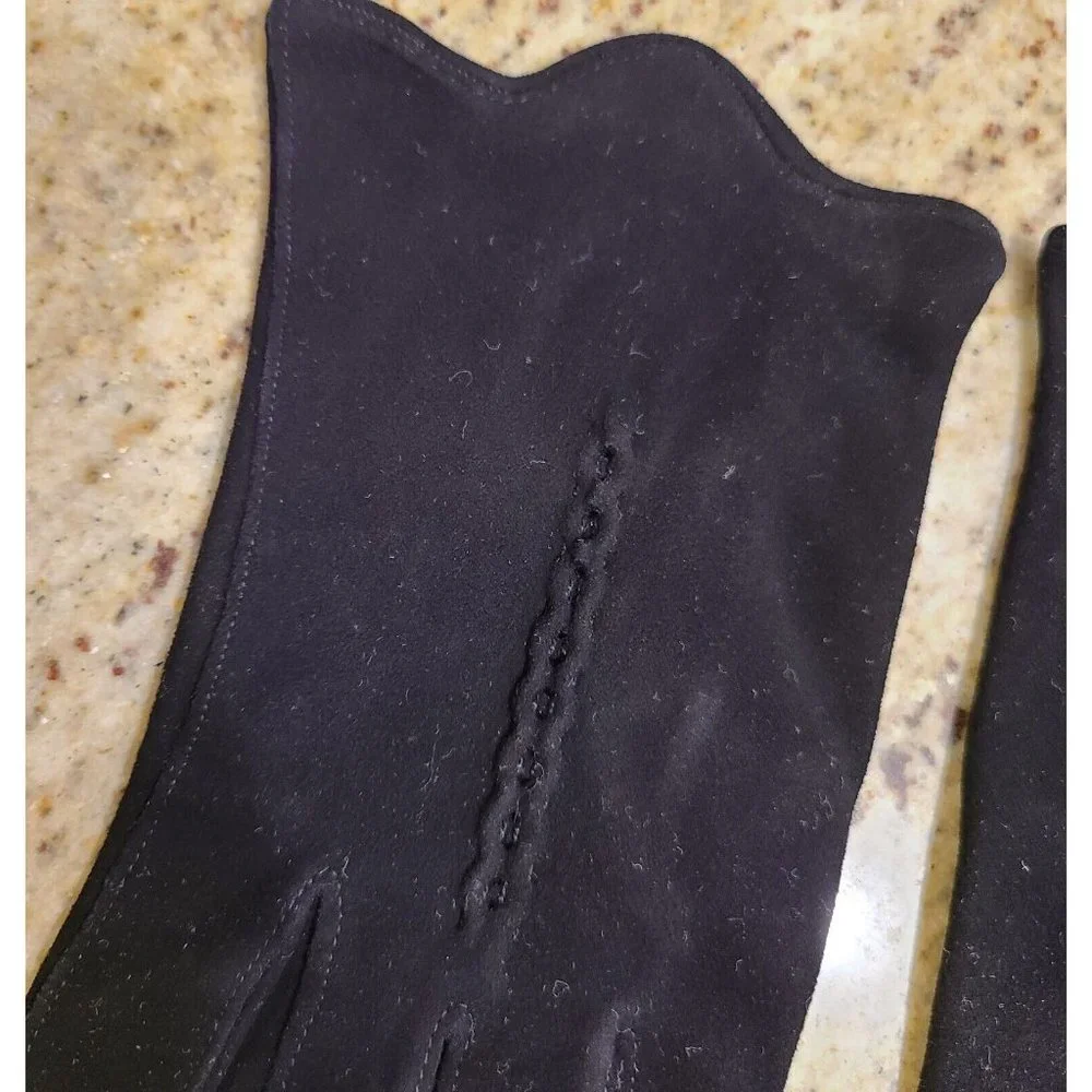 Vintage Size M 7 Black Soft Suede Leather Formal 8.5